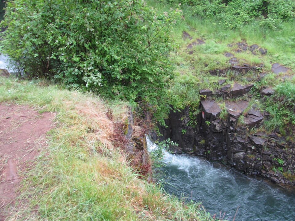 Falls City Falls