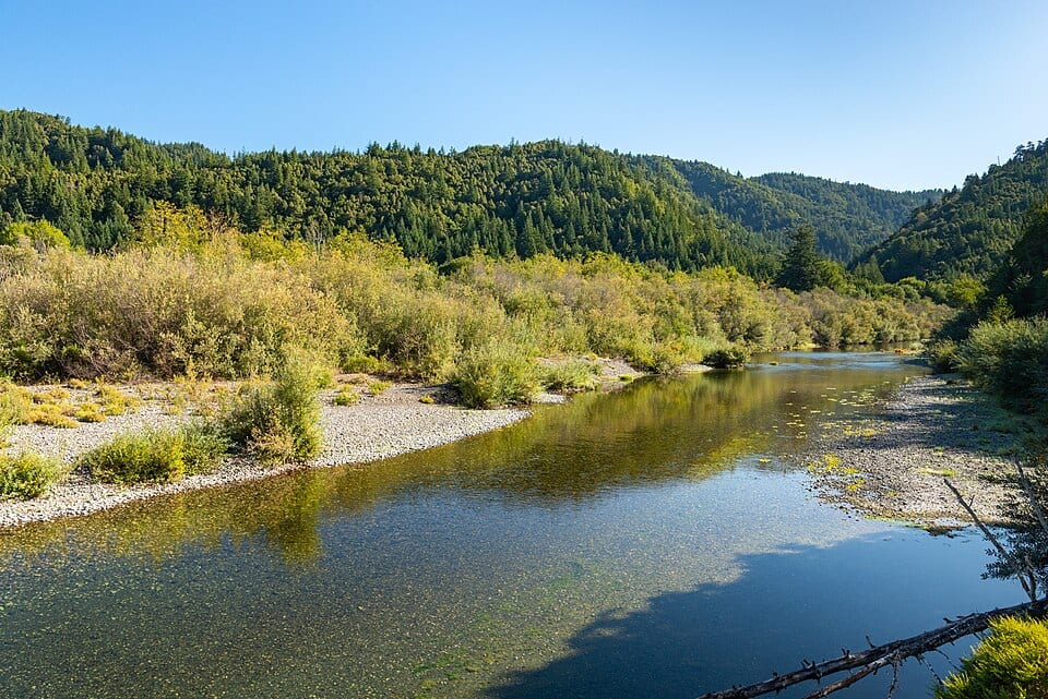 Jacuzzi Rocks (Elk River)