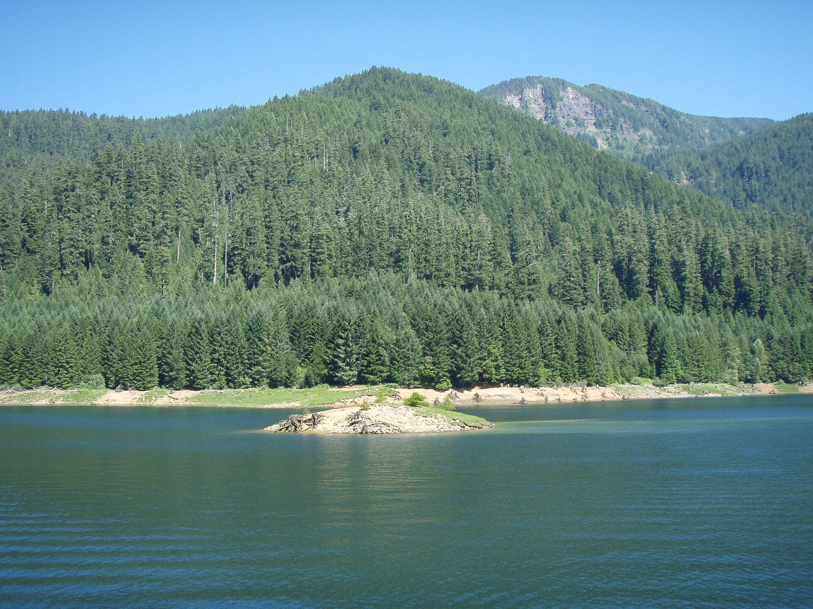 Cougar Reservoir cliffs