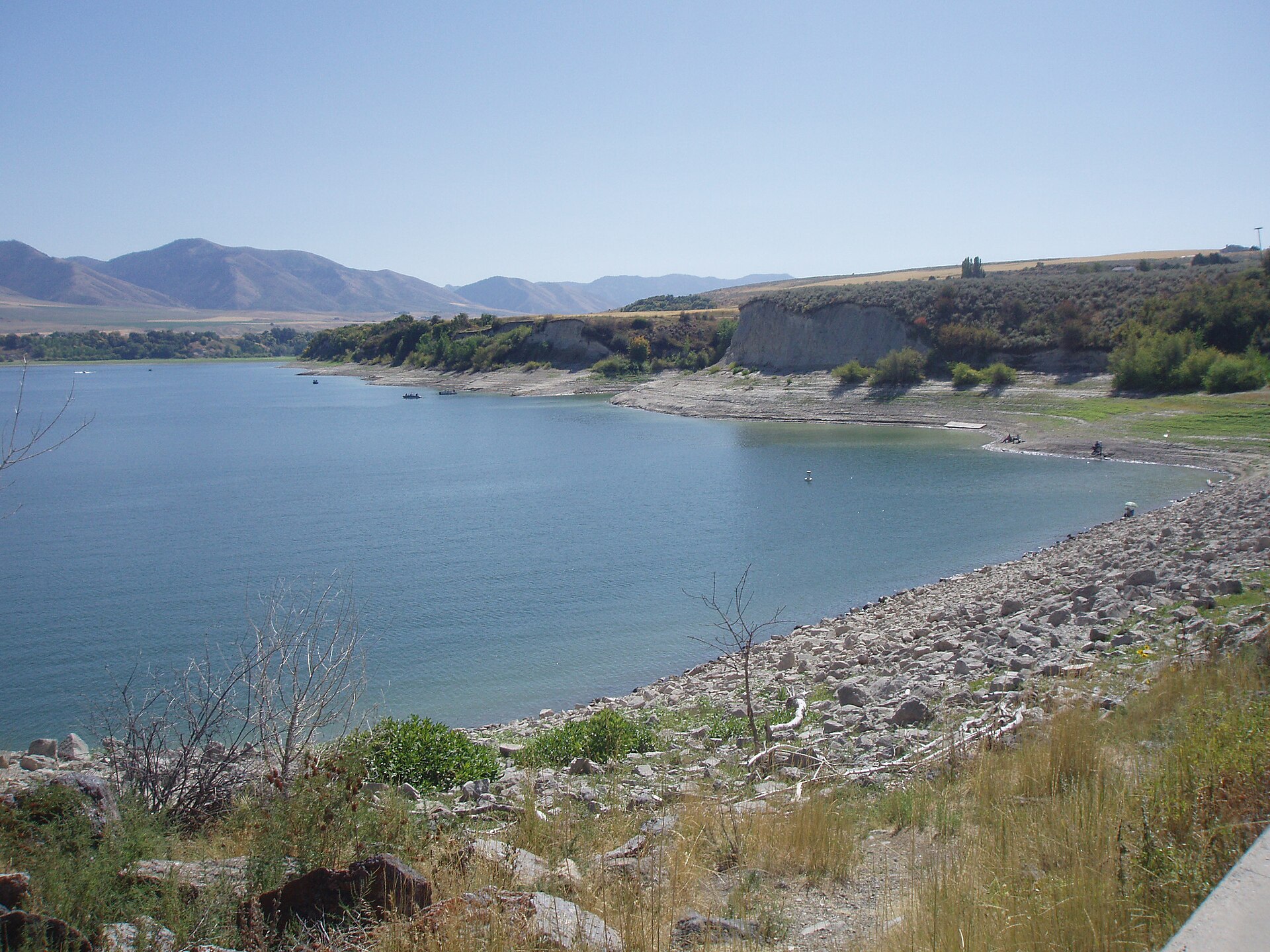 Porcupine Reservoir cliffs