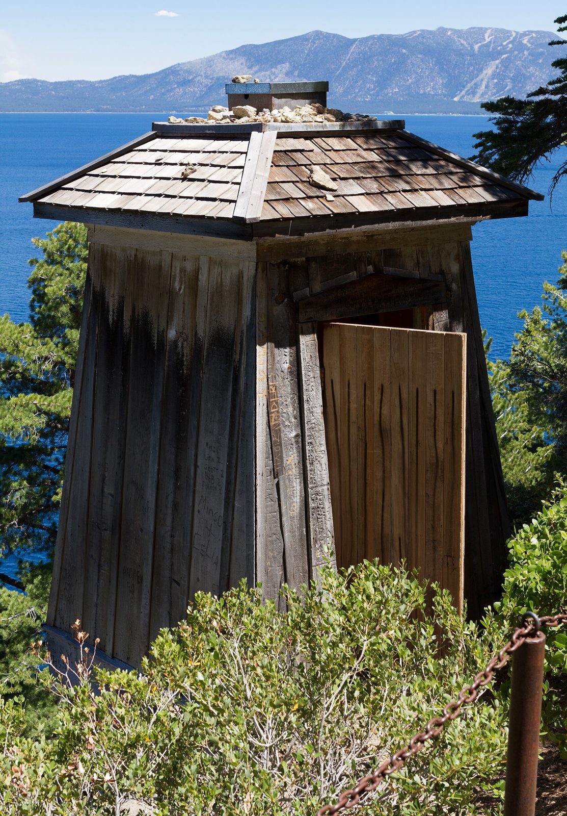 Rooster Rock (Rubicon Wall, Lake Tahoe)